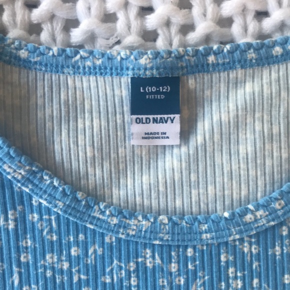 Old Navy Kids Fitted T-Shirt - Picture 4 of 5